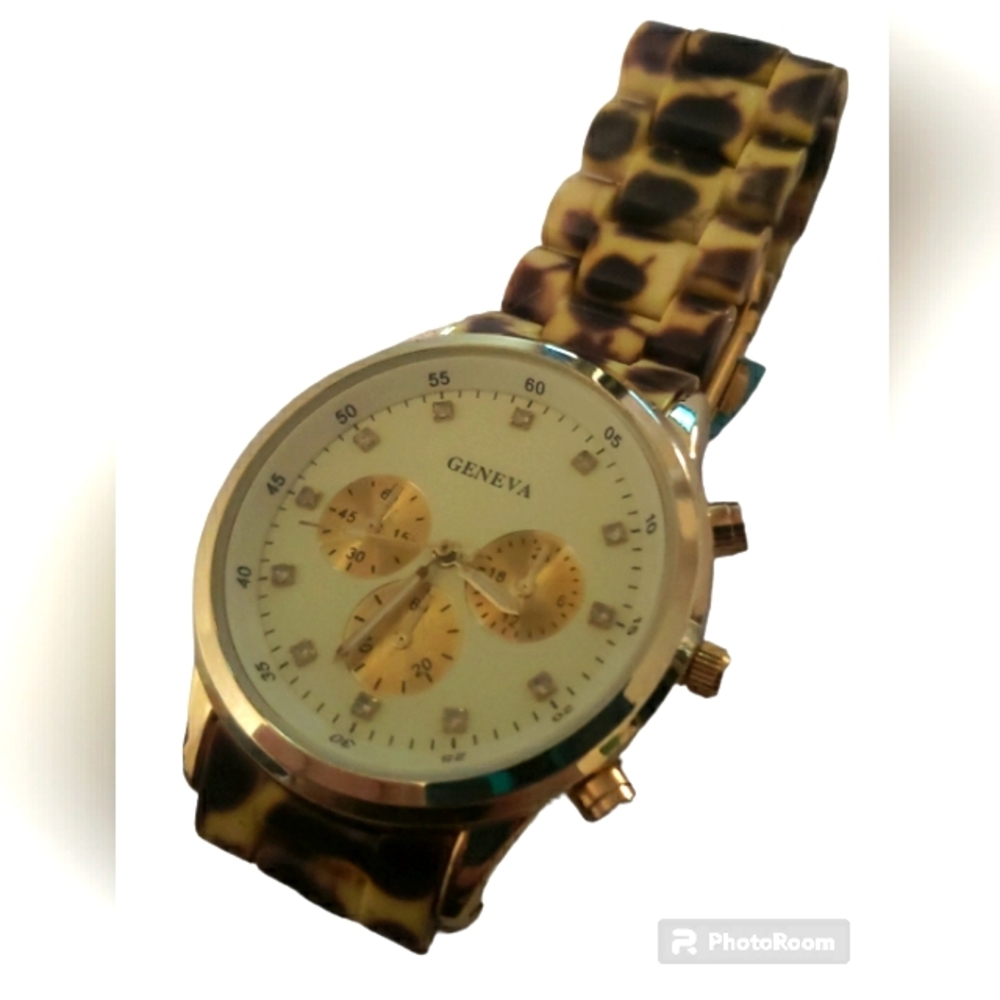 NWOT Leapard Print Watch